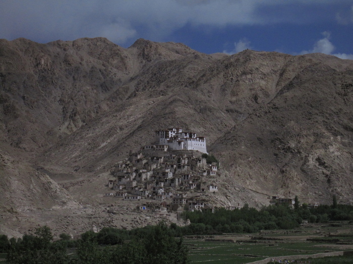 タクトク・ゴンパとチェムレ・ゴンパ Taktok&Chemrey Gompa_e0155231_0522791.jpg