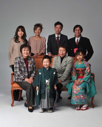 Tくん和装で撮影の後でのもう1着はこんな感じで...かっこいいです!_b0194185_22254827.jpg