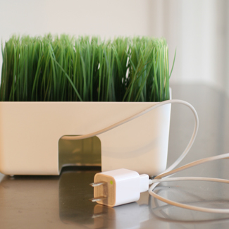 mini charging station。_b0147133_16474839.jpg