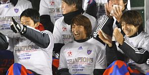 2012.1.1 天皇杯「決勝」　vs「Ｊ２」京都　聖地_b0163551_1652679.jpg