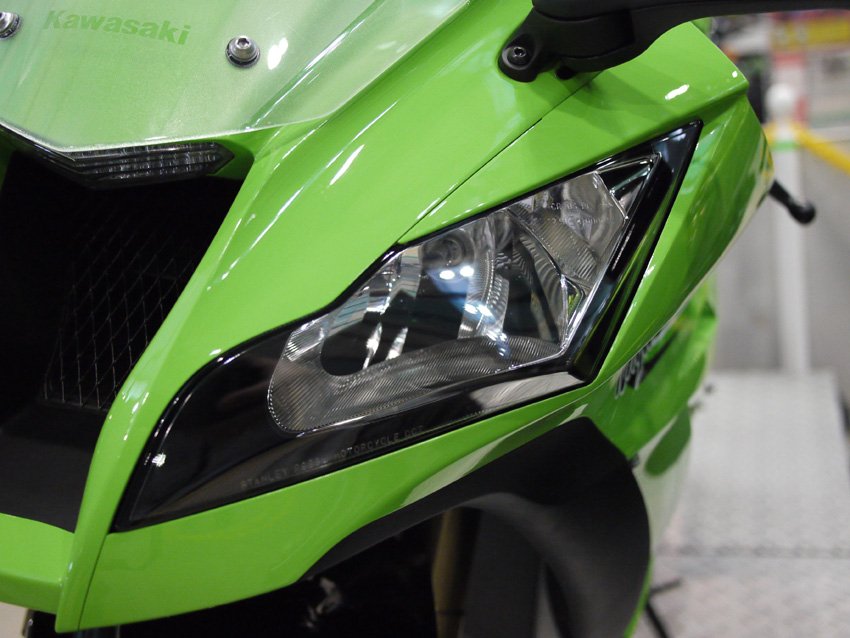 2011 Kawasaki Ninja ZX-10R : 風とバイクと俺と。 2011 Kawasaki Ninja ZX-10R : 風とバイクと俺と。