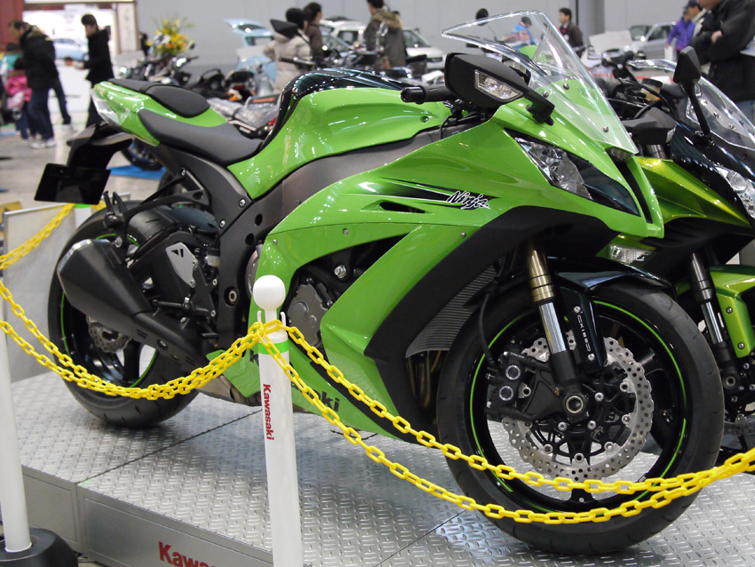 2011 Kawasaki Ninja ZX-10R : 風とバイクと俺と。 2011 Kawasaki Ninja ZX-10R : 風とバイクと俺と。