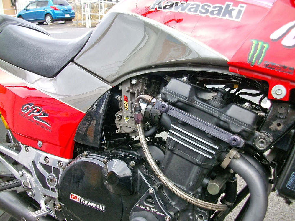 赤/ガンメタ GPZ900Rニンジャ 本日納車！！ : フロントロウの