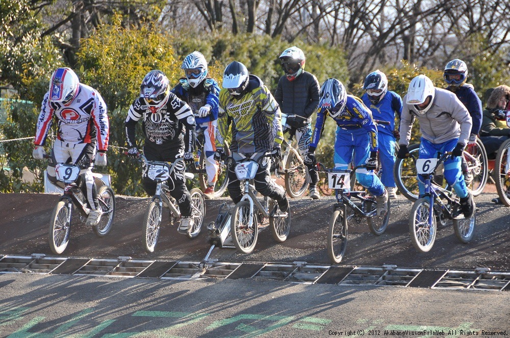 2012JOSF緑山オープニングレース（１月定期戦）VOL５：BMXマスターズ決勝 動画あり_b0065730_23165866.jpg