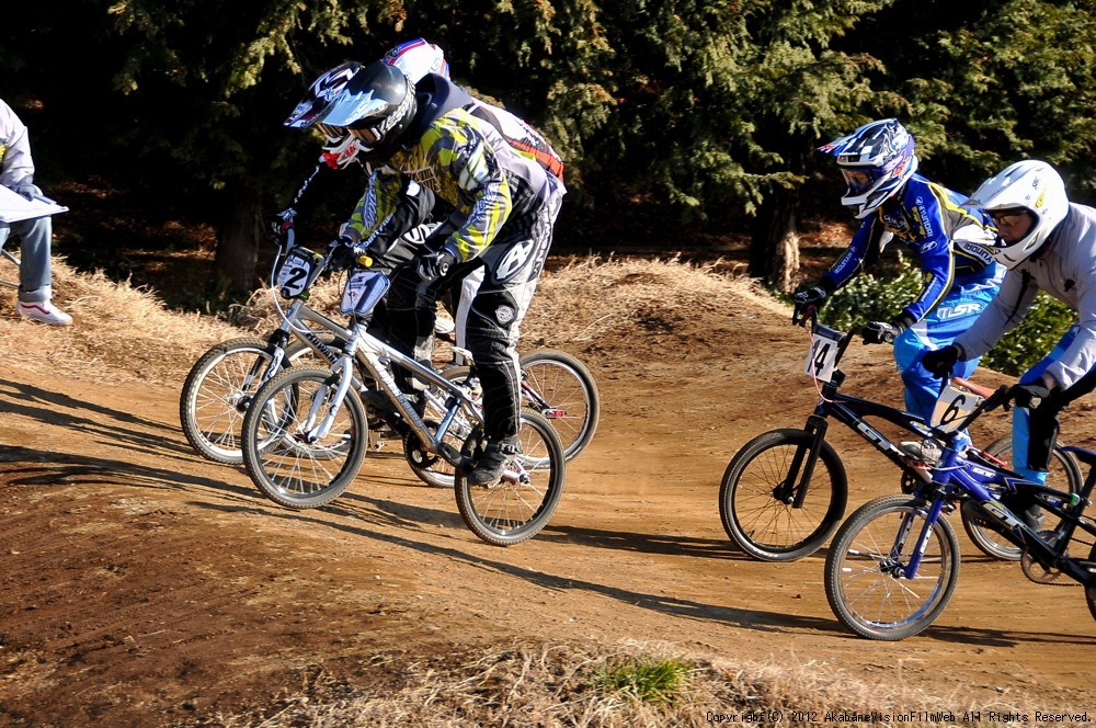 2012JOSF緑山オープニングレース（１月定期戦）VOL５：BMXマスターズ決勝 動画あり_b0065730_2317477.jpg