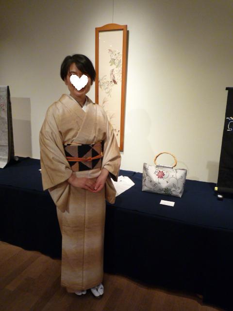 日本刺繍の発表会・鱗模様の染め帯に龍の足袋。_f0181251_15522732.jpg