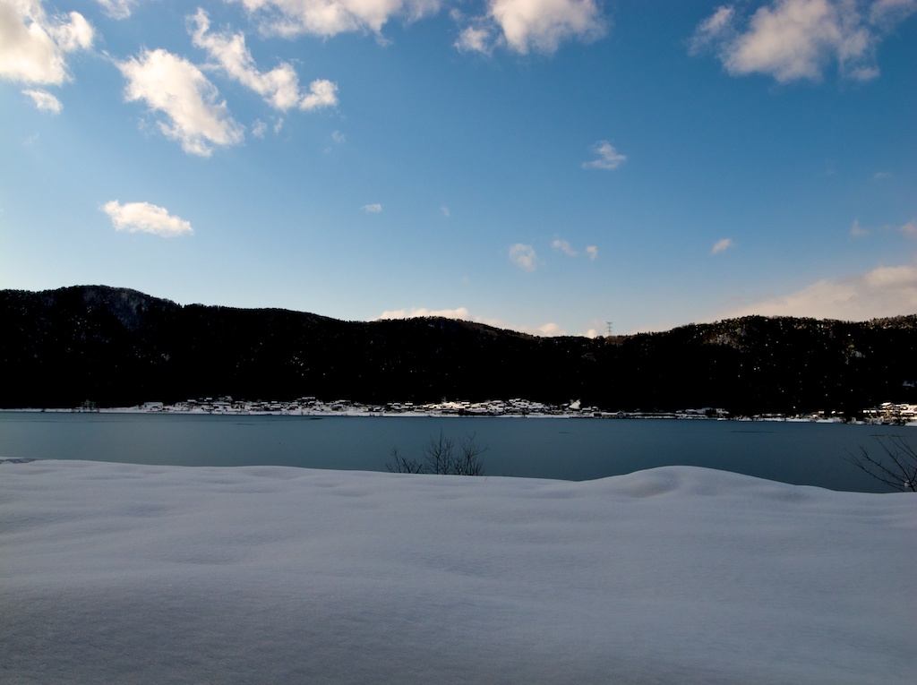 冬の余呉 & にじいろカメラ写真展　_d0117999_17245389.jpg