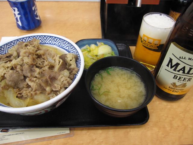 牛丼大盛りお新香セット+瓶ビール中@吉野家_b0042308_22502236.jpg