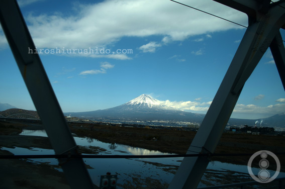 西へ東へ_c0229485_0225918.jpg