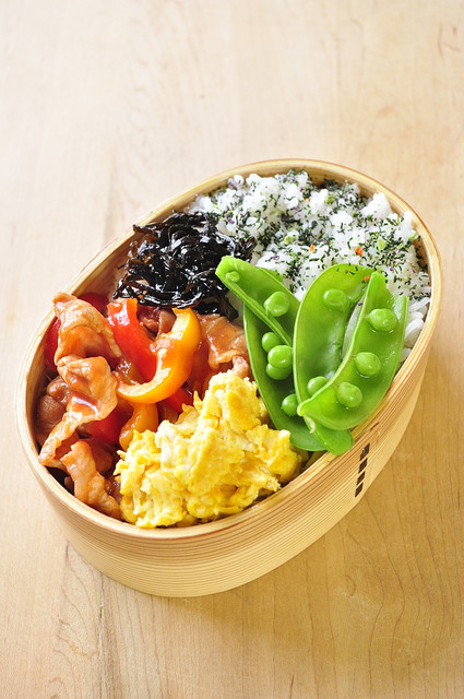 ケチャップポークのお弁当。。。_b0171098_841325.jpg