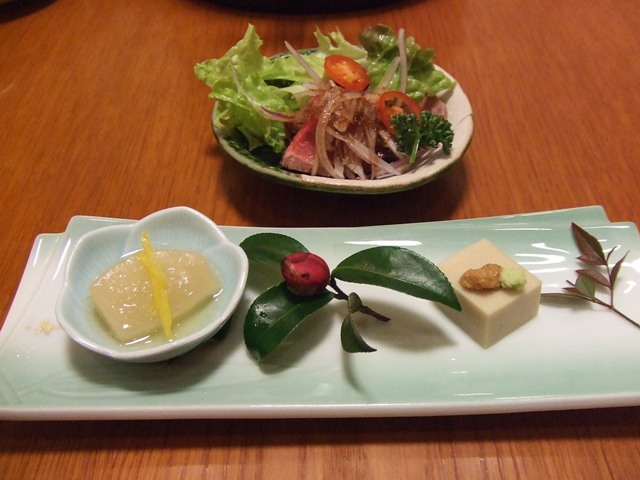 I had Sukiyaki at a distinguished Sukiyaki restaurant!_e0046748_22144255.jpg