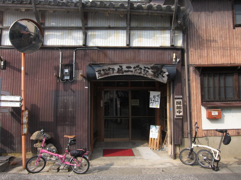 まだまだ続くよ相生で牡蠣料理。醤油と赤とんぼ・龍野の風情に心酔ー日生・坂越・室津1泊2日牡蠣三昧ポタ⑤_e0138081_17491975.jpg