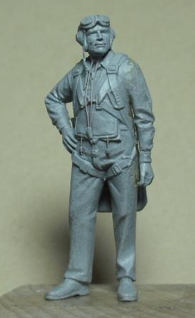 ミリタリーフィギュア　パイロット Tamiya 61107 [アメリカ海軍パイロットとモトタグ] : 模型慕情