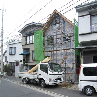 「三角屋根の家」の最近の現場の様子。_c0195909_19018.jpg