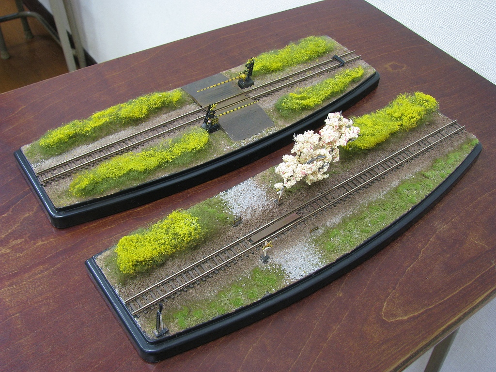 菜の花畑を走るローカル線ジオラマ、完成 : EMSの'国鉄と昭和のある風景'