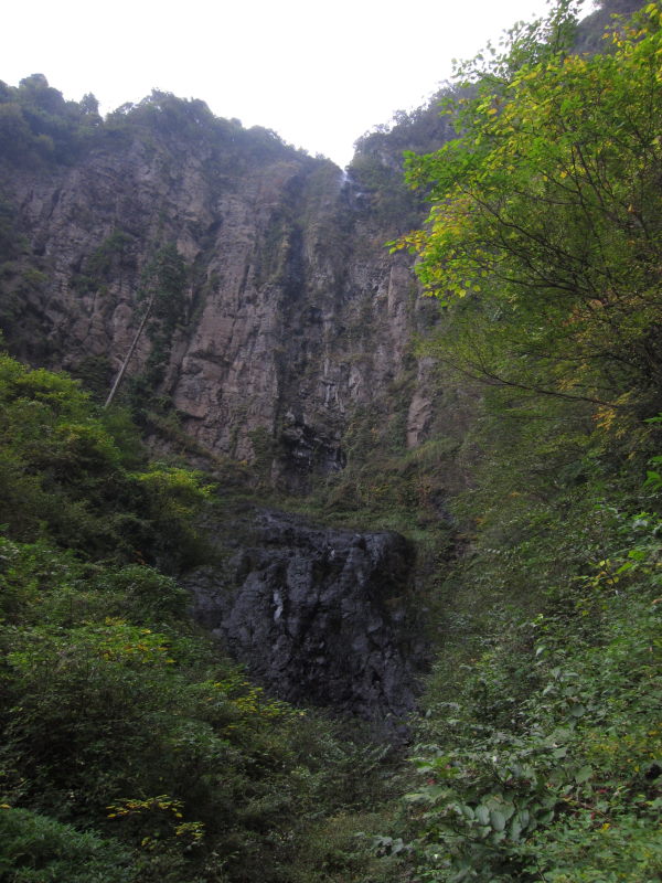 昨夏に行かなかった阿蘇山系・東回りルートへー古関の滝・根子岳：ブロンプトンと行く九州リベンジ⑥_e0138081_7223293.jpg