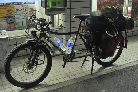 「その子どもサイクルぅ」と「夜間走行／福島へ」と「野犬の群れ」_a0166329_855107.jpg