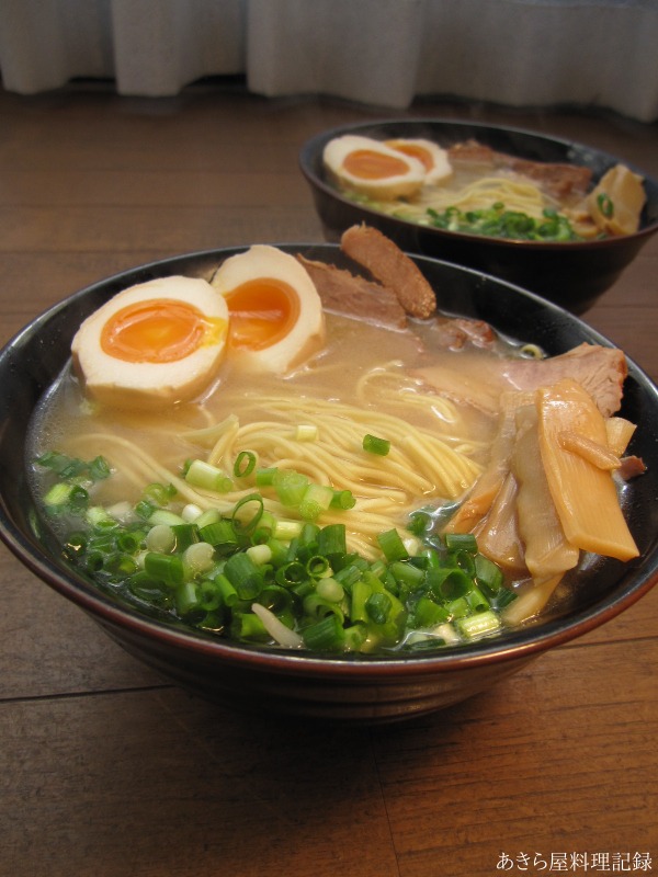 残念なラーメン　「お鍋で煮込む麺」　「天天有」_e0170734_2035253.jpg