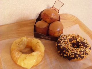 ■HAPPY&DOUGHNUT■_c0179348_21505877.jpg