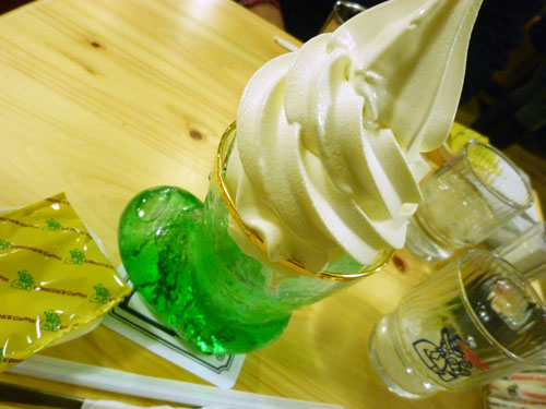 コメダ珈琲店 池袋西口店_c0152767_2236521.jpg