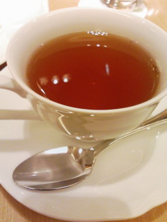 京橋 千疋屋京橋本店の日替りサンドイッチとスペシャルデザート_f0112873_0271651.jpg