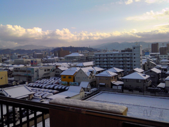 雪です!!!!!_e0227168_14164161.jpg