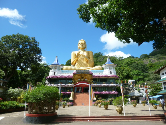 スリランカの旅_2（世界遺産：黄金寺院）_c0196101_11303771.jpg