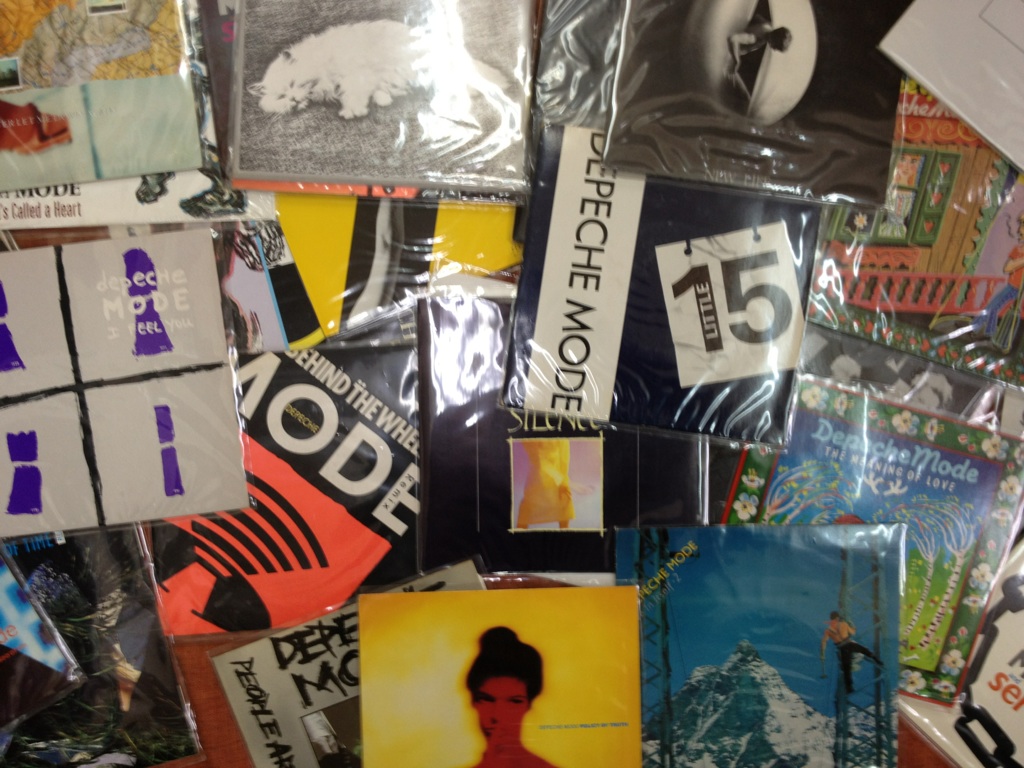 Depeche ModeのEPがわんさか。(本店2Fより)_e0191344_17511246.jpg