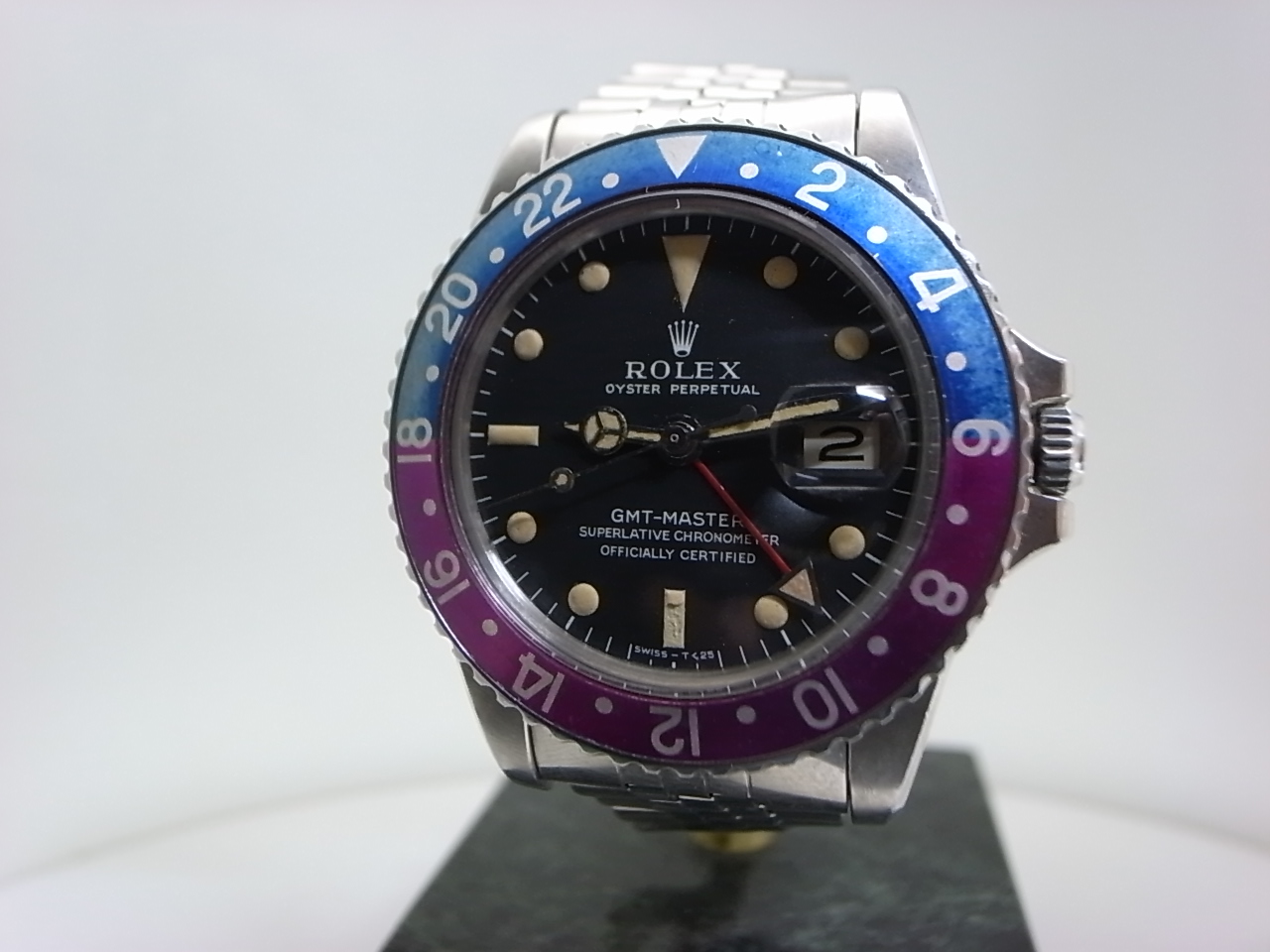 ROLEX Ref.1675 GMT-MASTER Violet・Bezel_c0126359_11313550.jpg