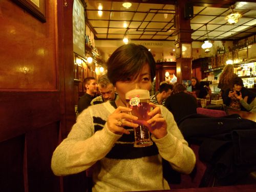 Shuko in the (初) UK【PubでFootball】_f0170995_19525583.jpg