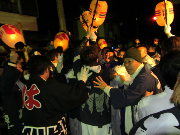 ヤーヤ祭の練り最高。_d0154609_1832622.jpg