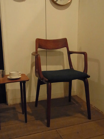 arm chair_c0139773_18543583.jpg