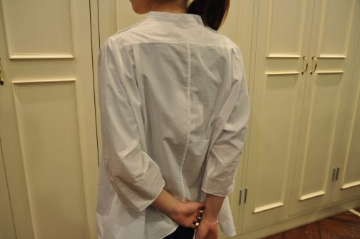 白 シャツ を まとって ・ ・ ・_b0110582_2055685.jpg