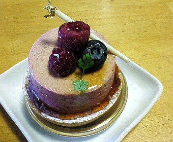 杉並区八幡山 トシ ヨロイヅカ Toshi Yoroizuka のケーキを食べた 2回目 Chokoballcafe 杉並区八幡山 トシ ヨロイヅカ Toshi Yoroizuka のケーキを食べた 2回目 Chokoballcafe