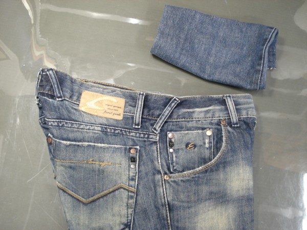 ウエスト出しの紹介ですが 詰めも出来ます ジーンズリペア クロウズ Woreks Blog