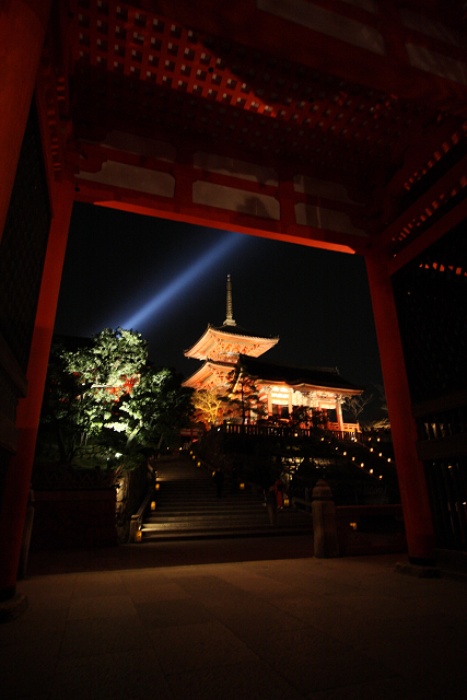 東山花灯路2009⑥ －清水寺－_b0169330_22501833.jpg