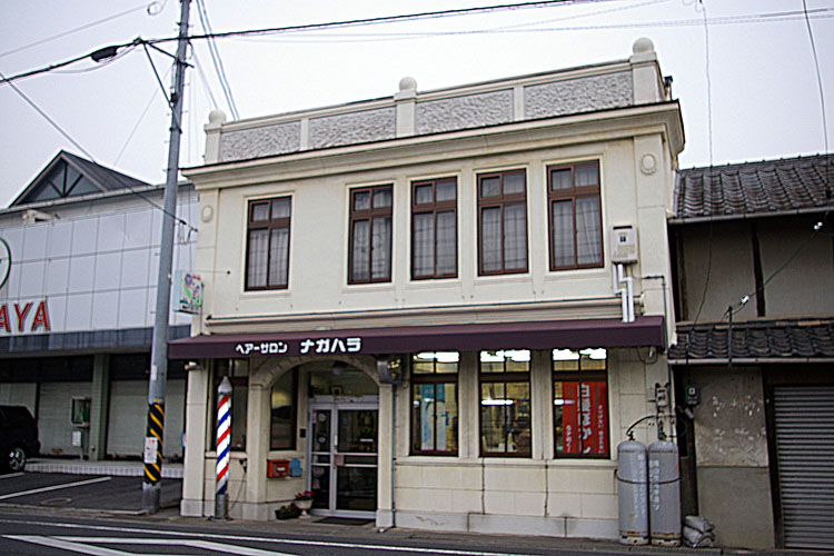 街角のヘアーサロン_f0130879_042289.jpg