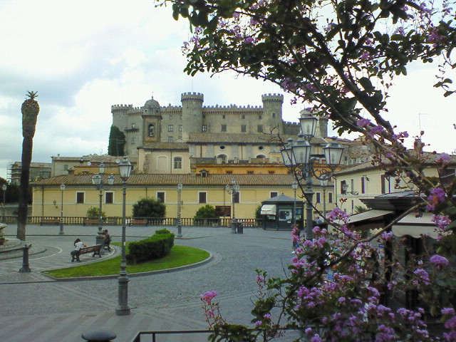 ローマ近郊の 湖の町ブラッチャーノへ Fermata On Line イタリア留学 欧州旅行記とか もろもろもろ ローマ近郊の 湖の町ブラッチャーノへ Fermata On Line イタリア留学 欧州旅行記とか もろもろもろ