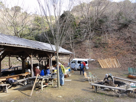 臨時活動日：展望台建設第１０日目_c0108460_18333375.jpg