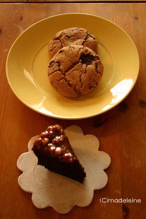 デビルスフードケーキとチョコチップクッキー_e0254894_2152222.jpg