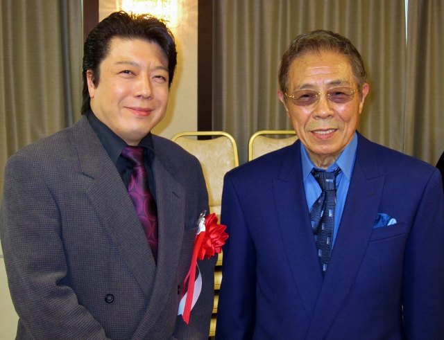 平成23年度ヒット賞贈呈式・酒慕情_b0083801_2038387.jpg