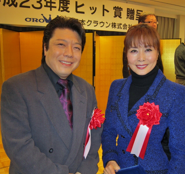 平成23年度ヒット賞贈呈式・酒慕情_b0083801_20394347.jpg