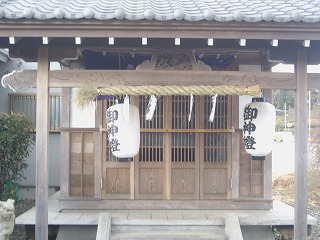 もう少しで春がくるかしら _e0238112_1143997.jpg
