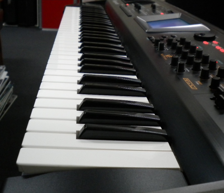 Roland v-synth 2.0 シンセサイザー　音源モジュール Roland V-Synth 2.0試奏記 : 風流音色まねゑもん