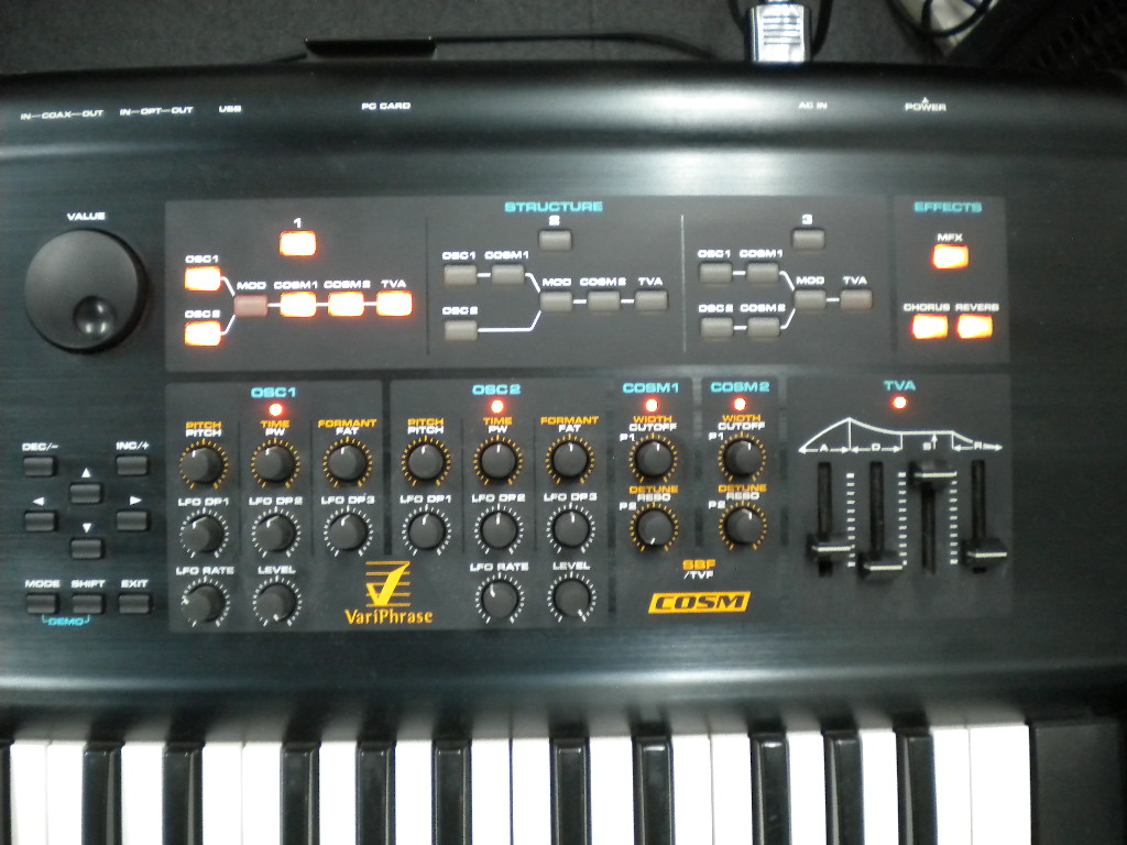 Roland v-synth GT 2.0 シンセサイザー 音源モジュール 鍵盤楽器