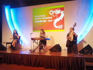 香港春節パーティー_e0249060_1119618.jpg