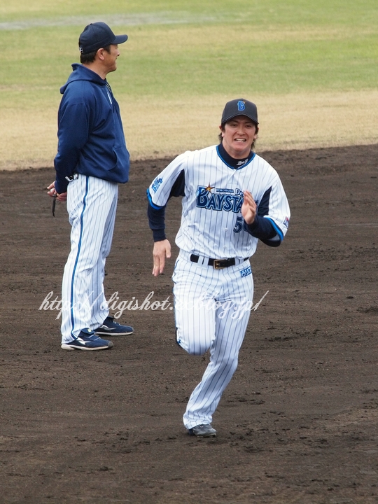 横浜DeNAベイスターズ　下園 辰哉 2013年　選手プロデュースTシャツ M 横浜DeNAベイスターズ 下園 辰哉 2013年 選手プロデュースTシャツ M