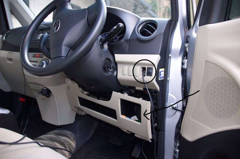 社長の車にcdチェンジャーを取り付け ビール最高