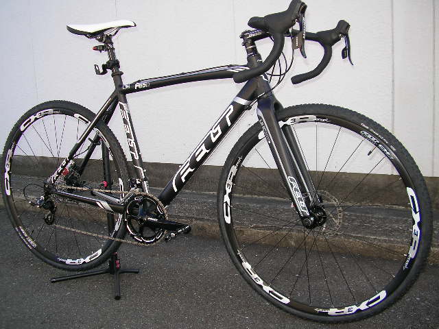 FELT/F65X_b0189682_1015057.jpg