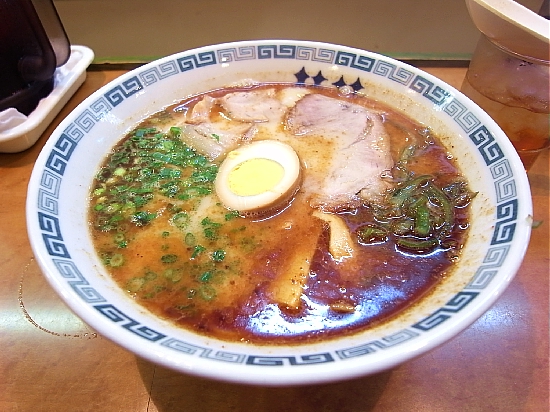 熊本　ラーメン　『桂花ラーメン 本店』_d0022799_1222639.jpg